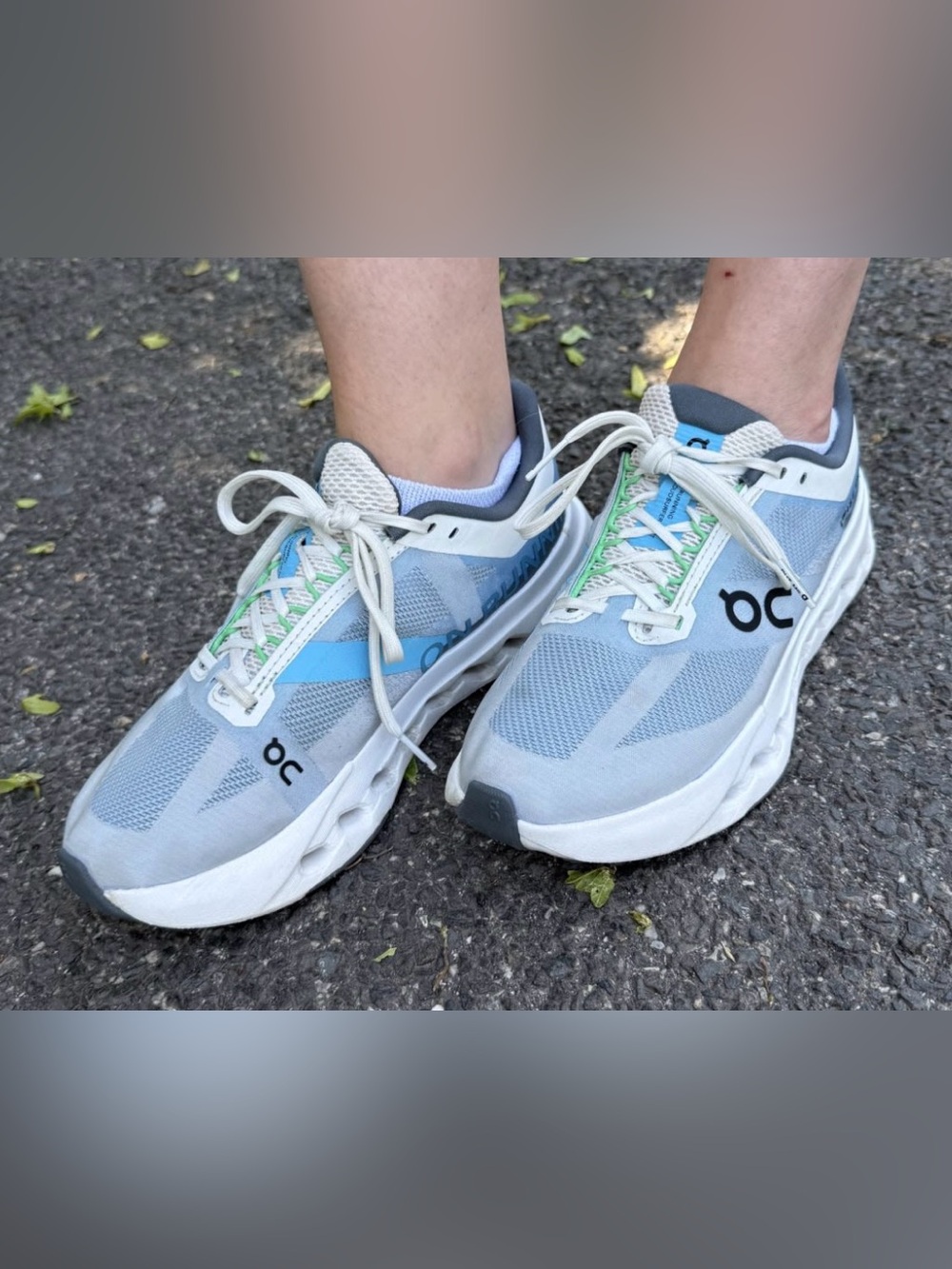 On Running Women's Cloudsurfer Next - Niagra/White Size